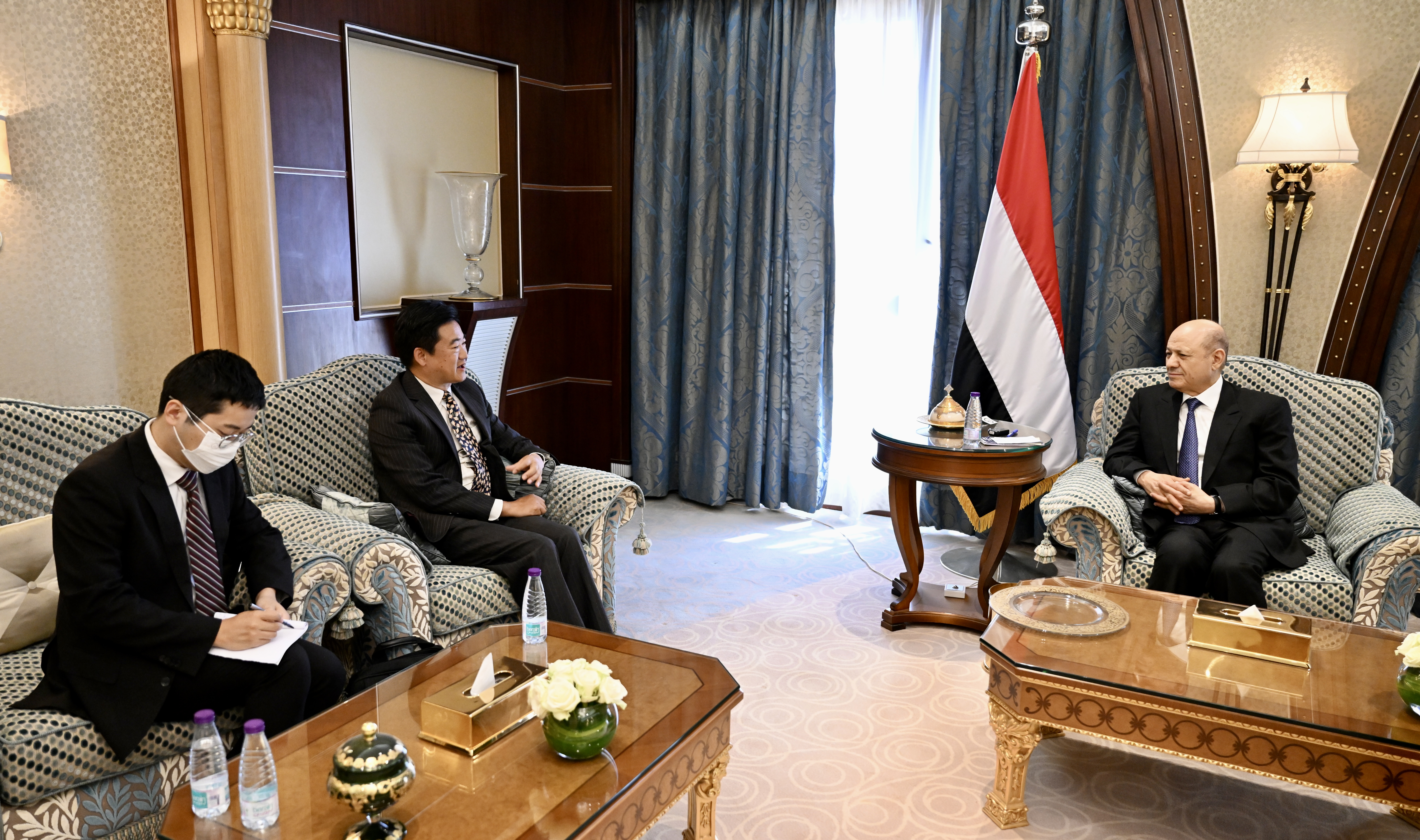 President Al- Alimi receives China's acting ambassador