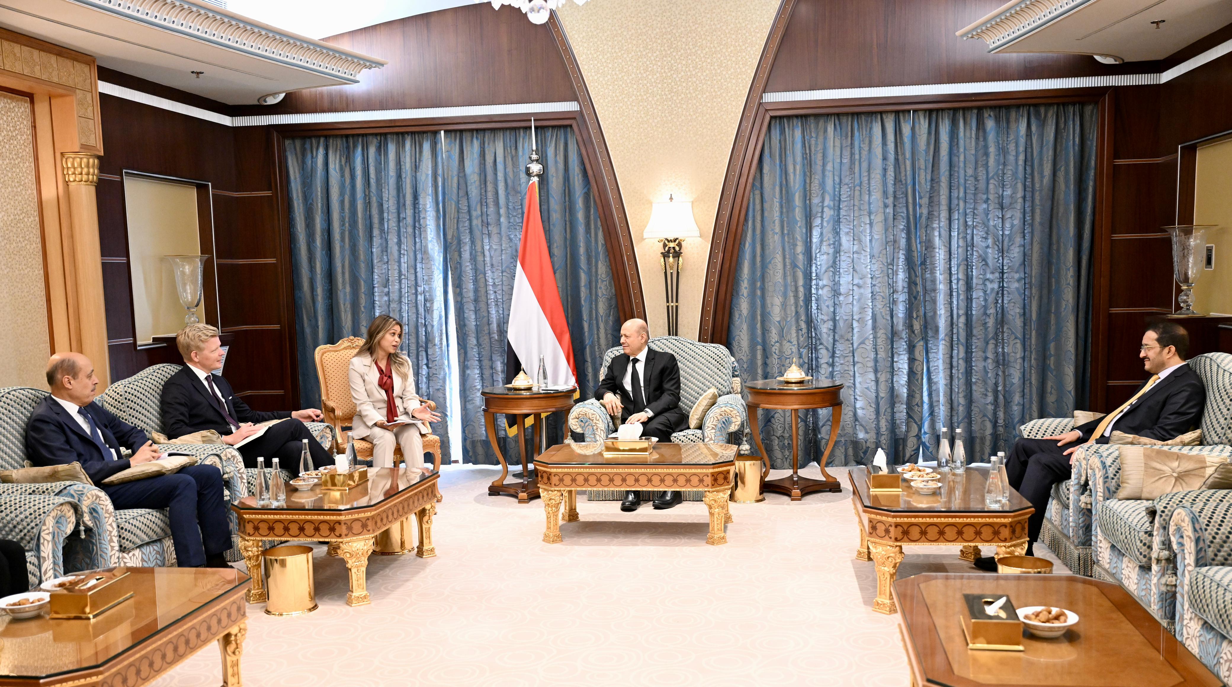 PRESIDENT RECEIVES THE UNITED NATIONS SPECIAL ENVOY   18 Oct 2023