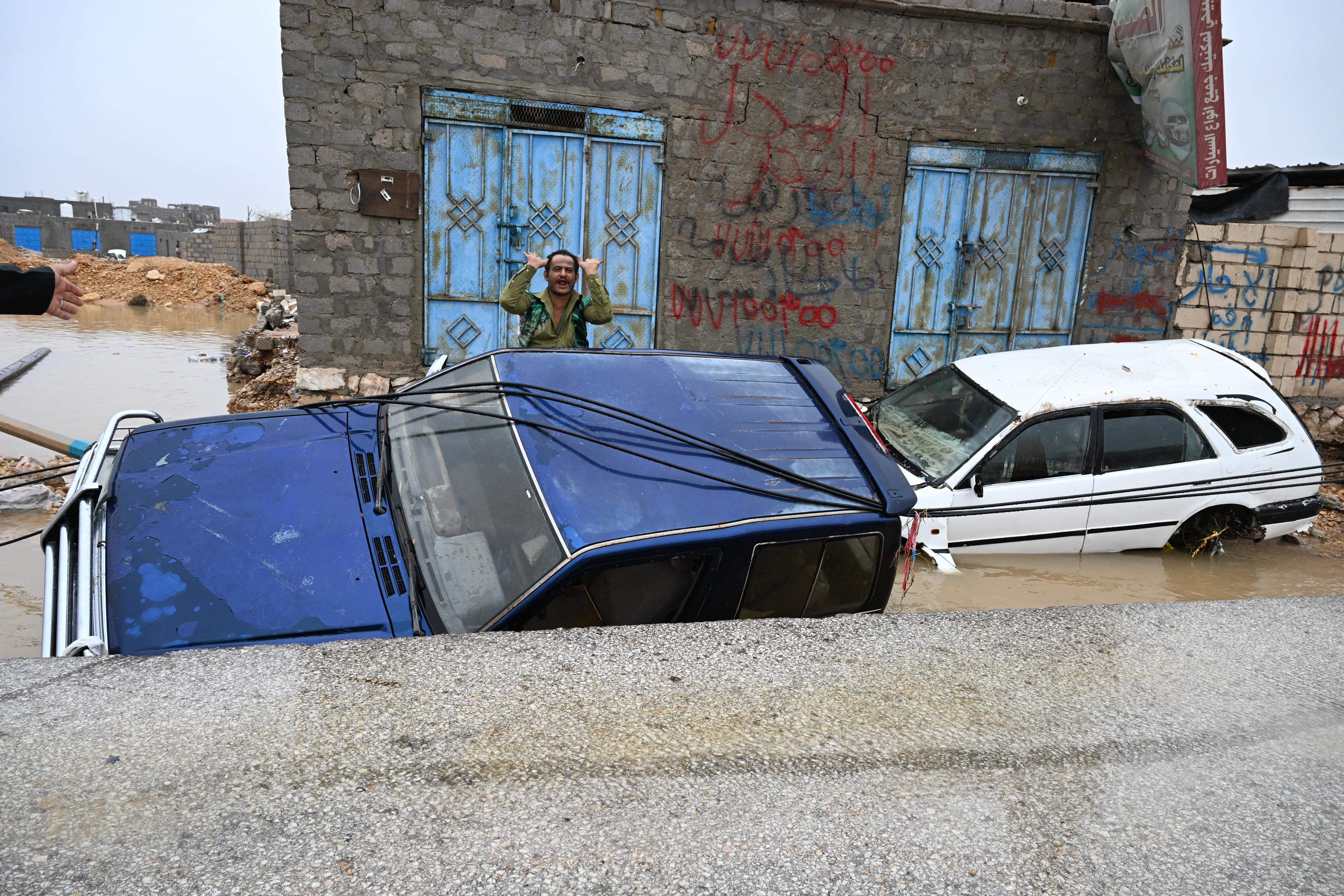 PRESIDENT AL-ALIMI VISITS AREAS HIT BY TEJ HURRICANE  24 Oct 2023 