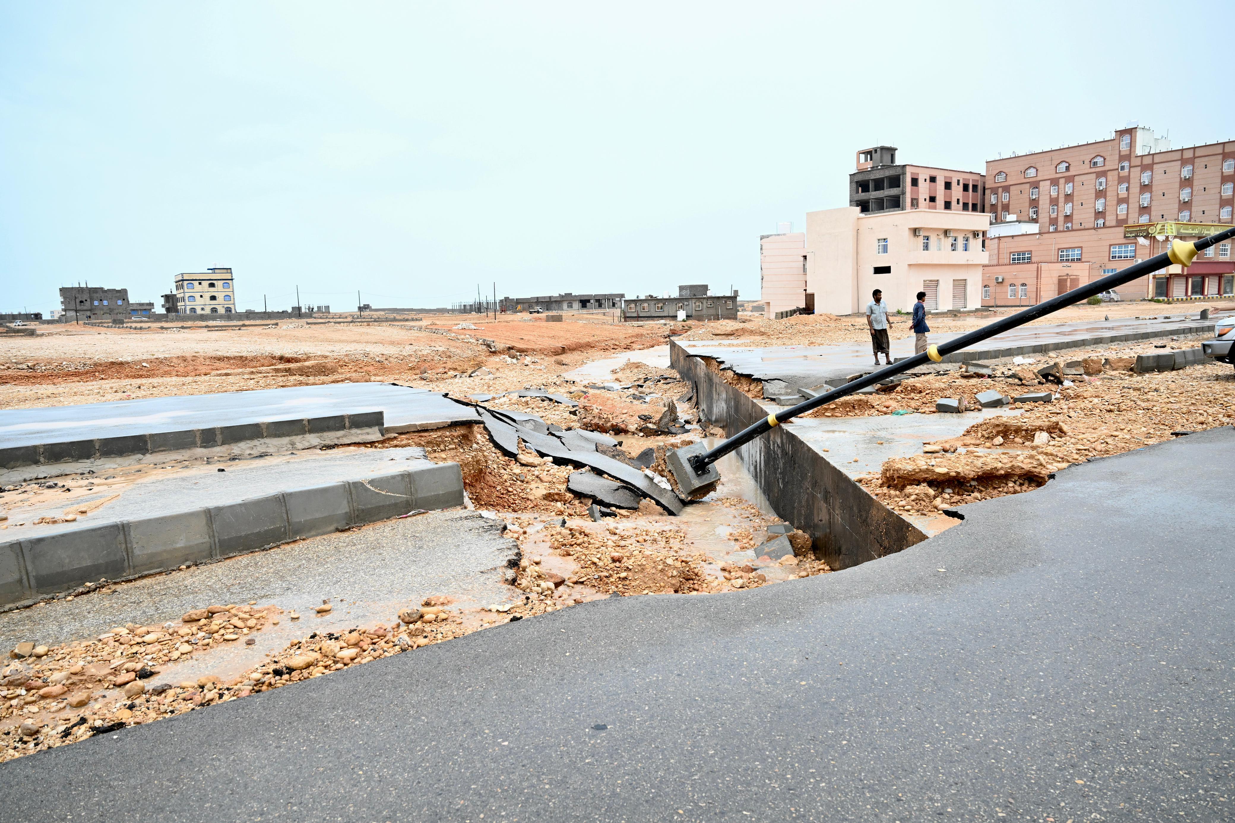 PRESIDENT AL-ALIMI VISITS AREAS HIT BY TEJ HURRICANE  24 Oct 2023 