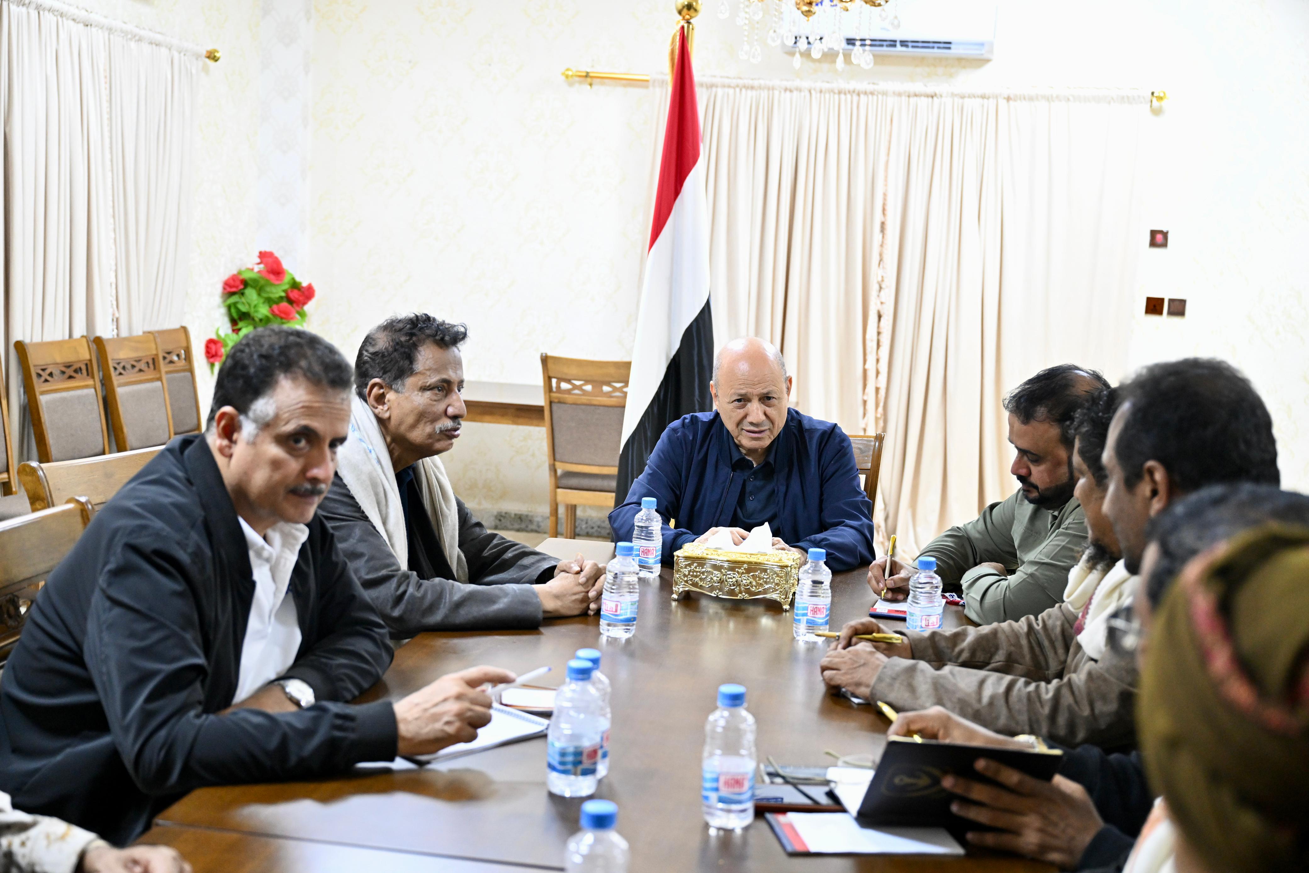 PRESIDENT MEETS WITH THE EMERGENCY COMMITTEE FOR CONFRONTING THE EFFECTS OF “TEJ” 25 Oct 2023