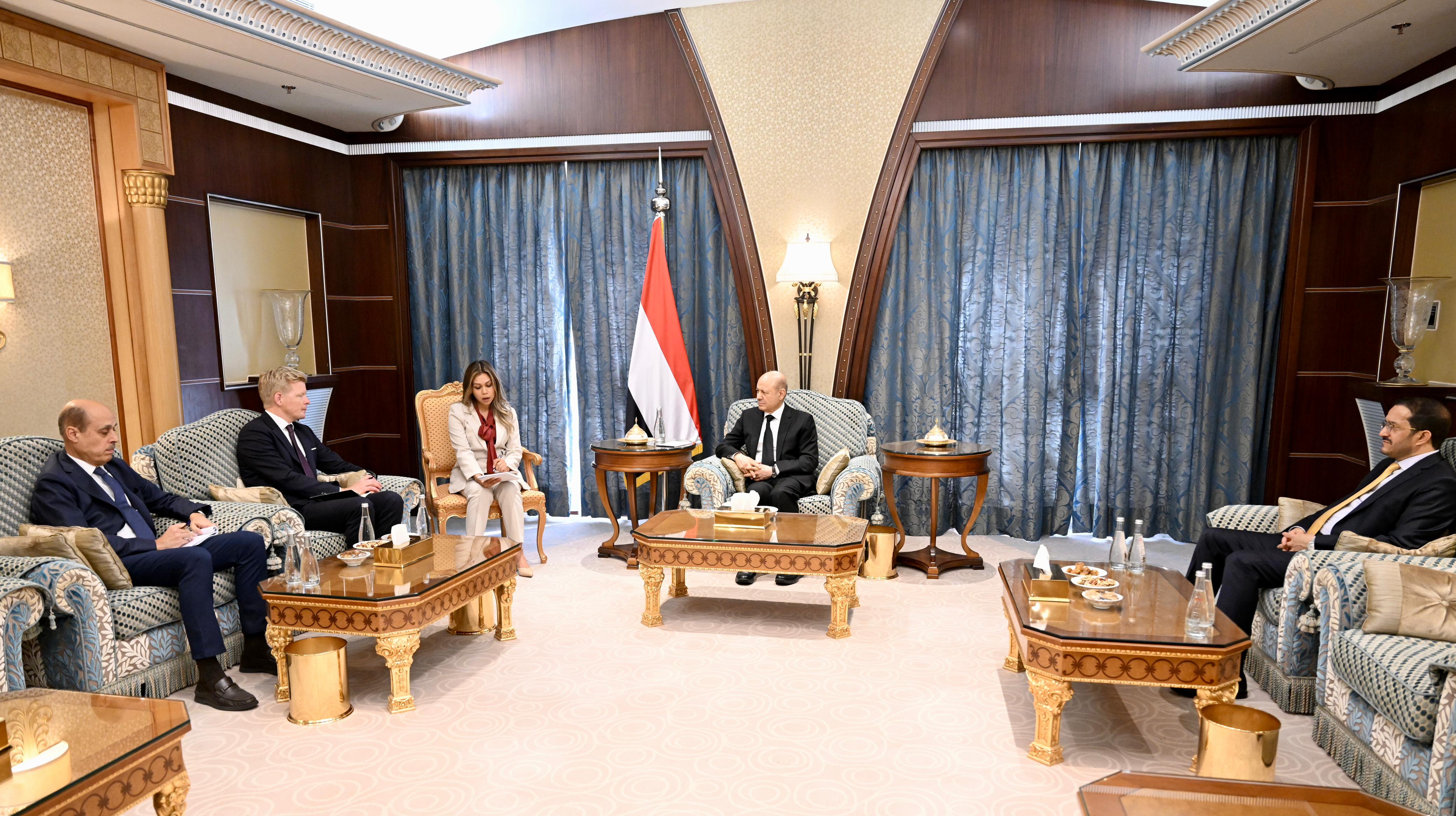 PRESIDENT RECEIVES THE UNITED NATIONS SPECIAL ENVOY   18 Oct 2023