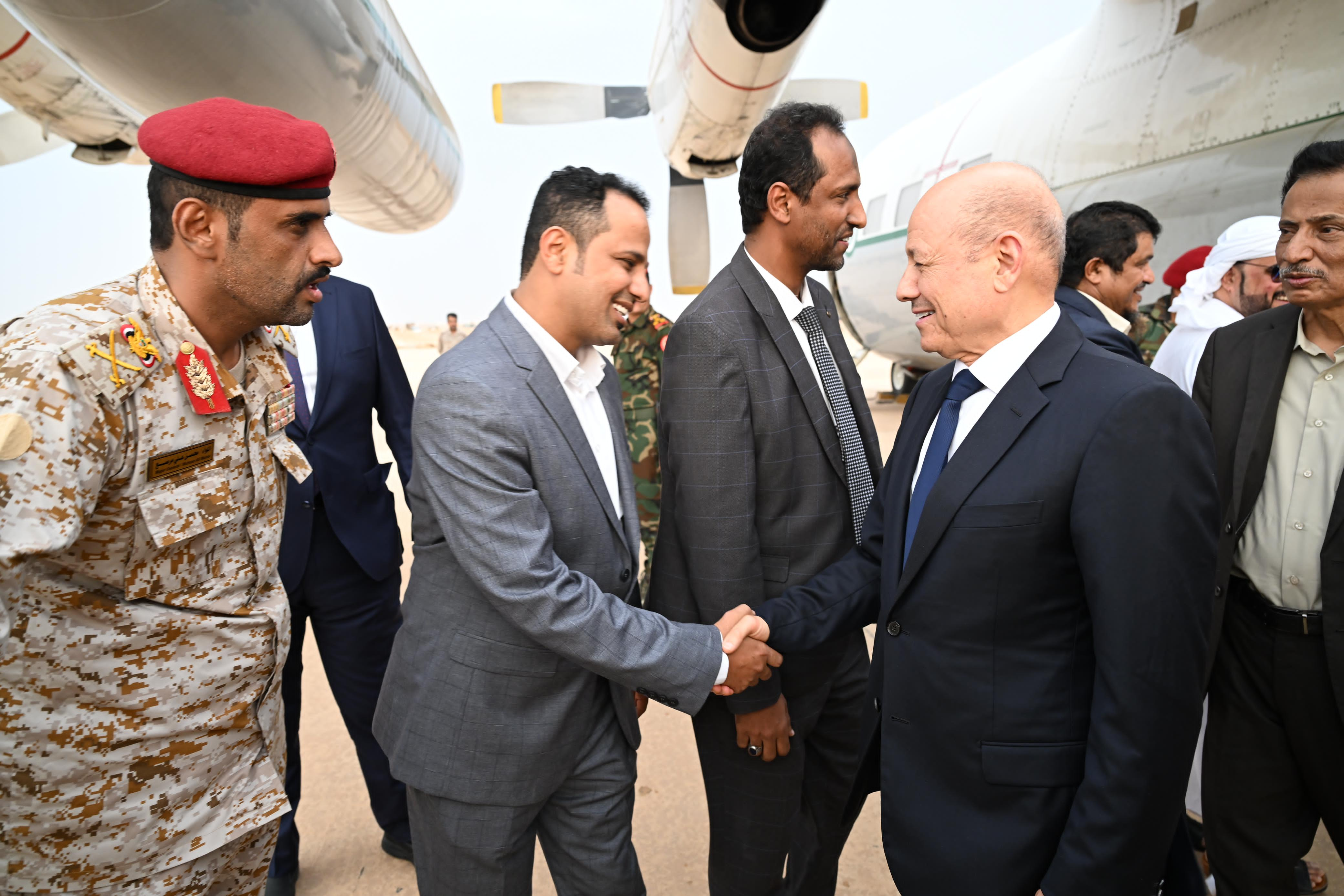 PRESIDENT ARRIVES IN AL-MAHARA GOVERNORATE TO FOLLOW UP ON THE REPERCUSSIONS OF THE HURRICANE   22 Oct 2023