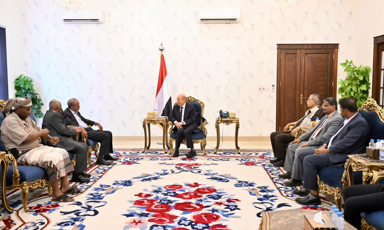 President Al- Alimi receives Maj.-Gen Mahmoud Al-Subaihi and Faisal Rajab 4 May 2023