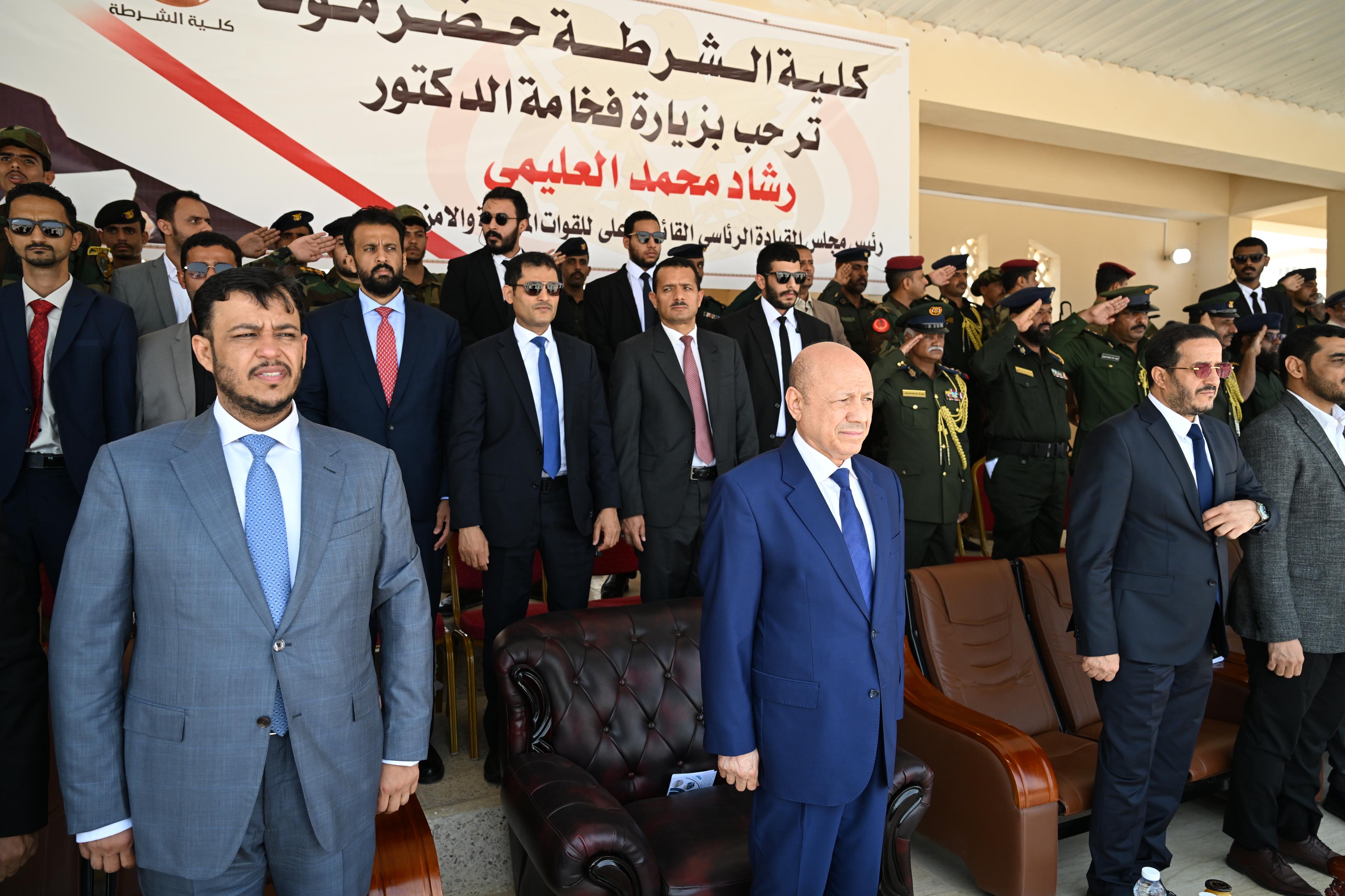 PRESIDENT AL-ALIMI ALONG WITH ABDULLAH AL-ALIMI AND OTHMAN MUJLI VISIT HADHRAMAUT POLICE COLLEGE (1)