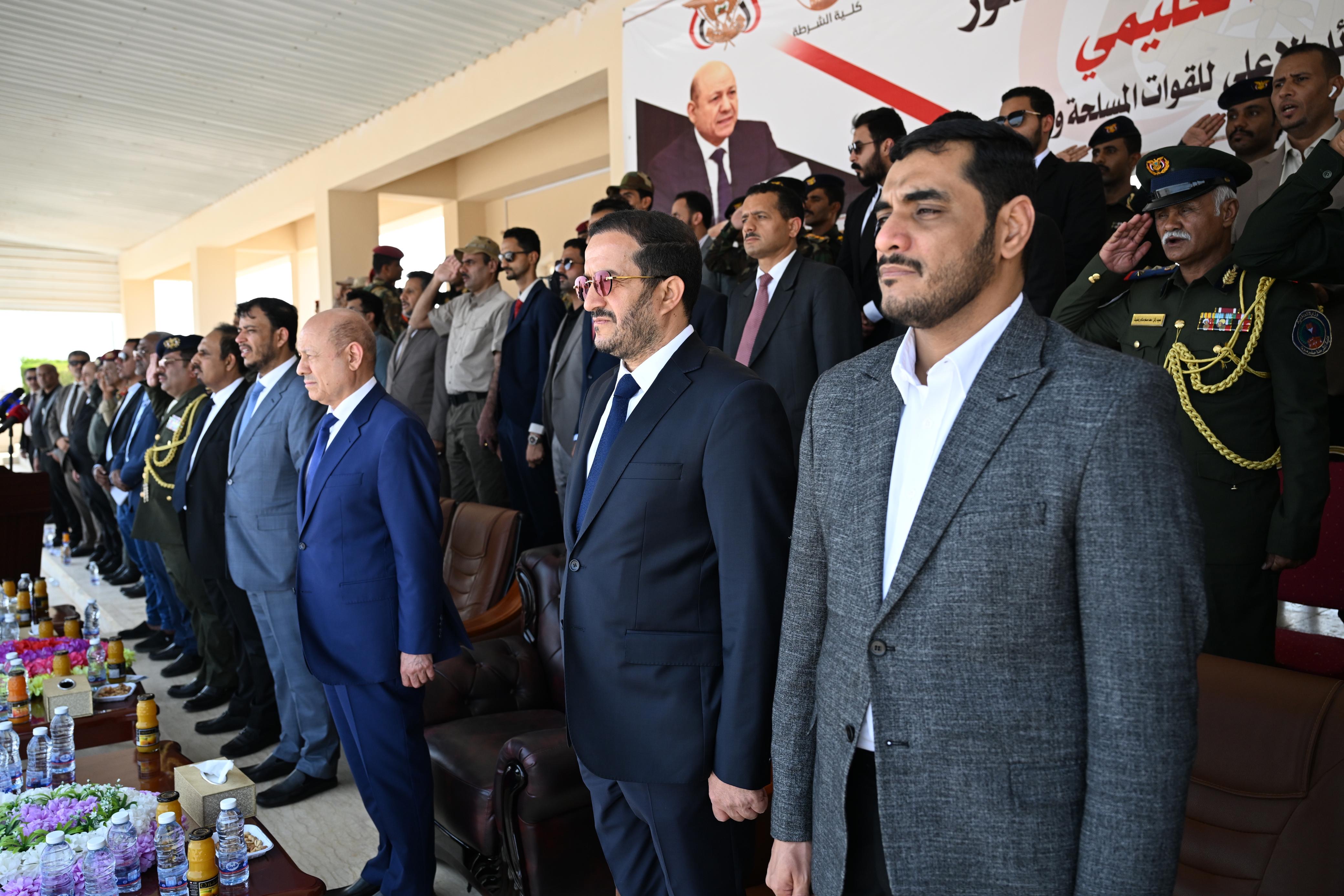 PRESIDENT AL-ALIMI ALONG WITH ABDULLAH AL-ALIMI AND OTHMAN MUJLI VISIT HADHRAMAUT POLICE COLLEGE (1)