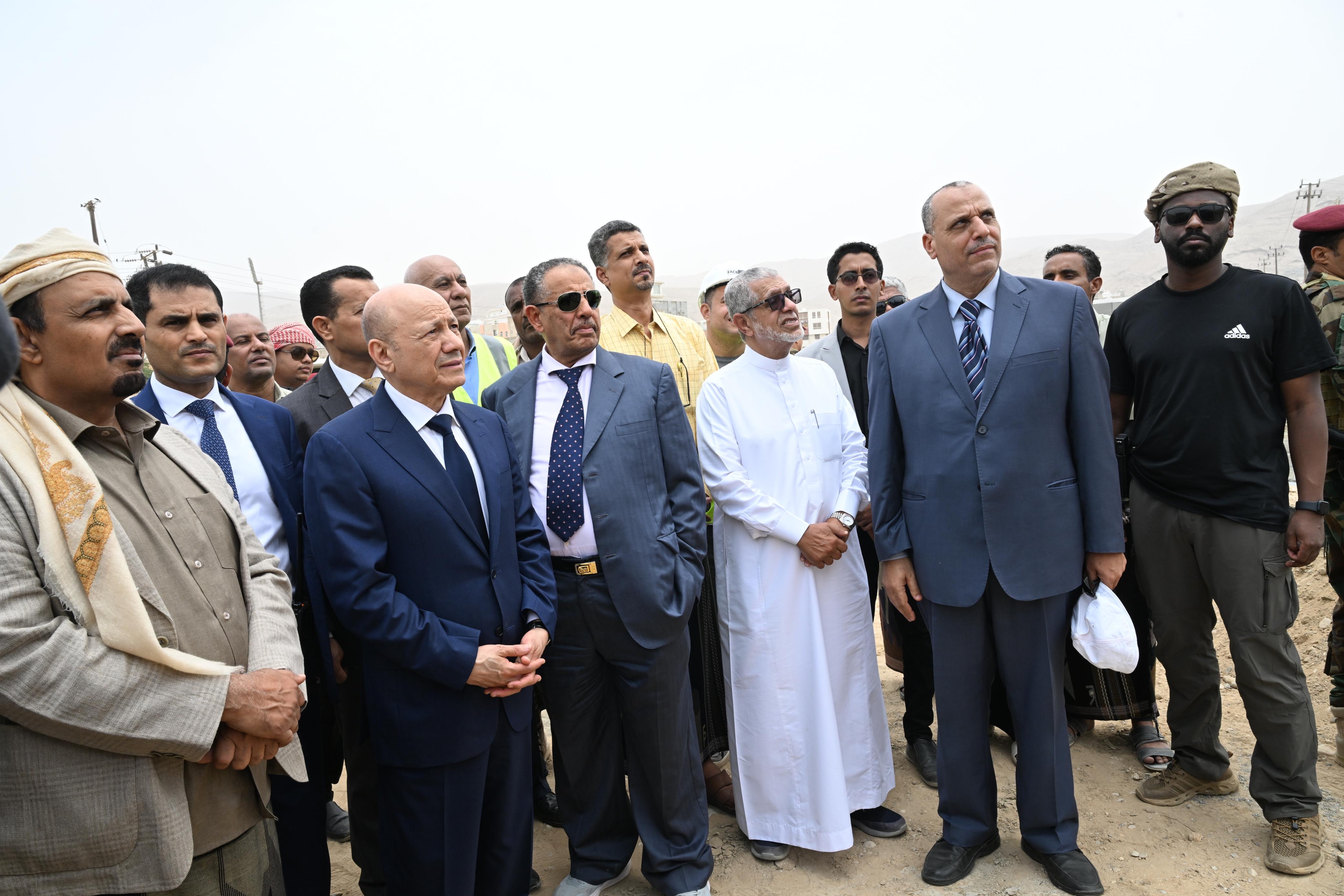 PRESIDENT AL-ALIMI INSPECTS NUMBER OF DEVELOPMENT PROJECTS IN AL MUKALLA