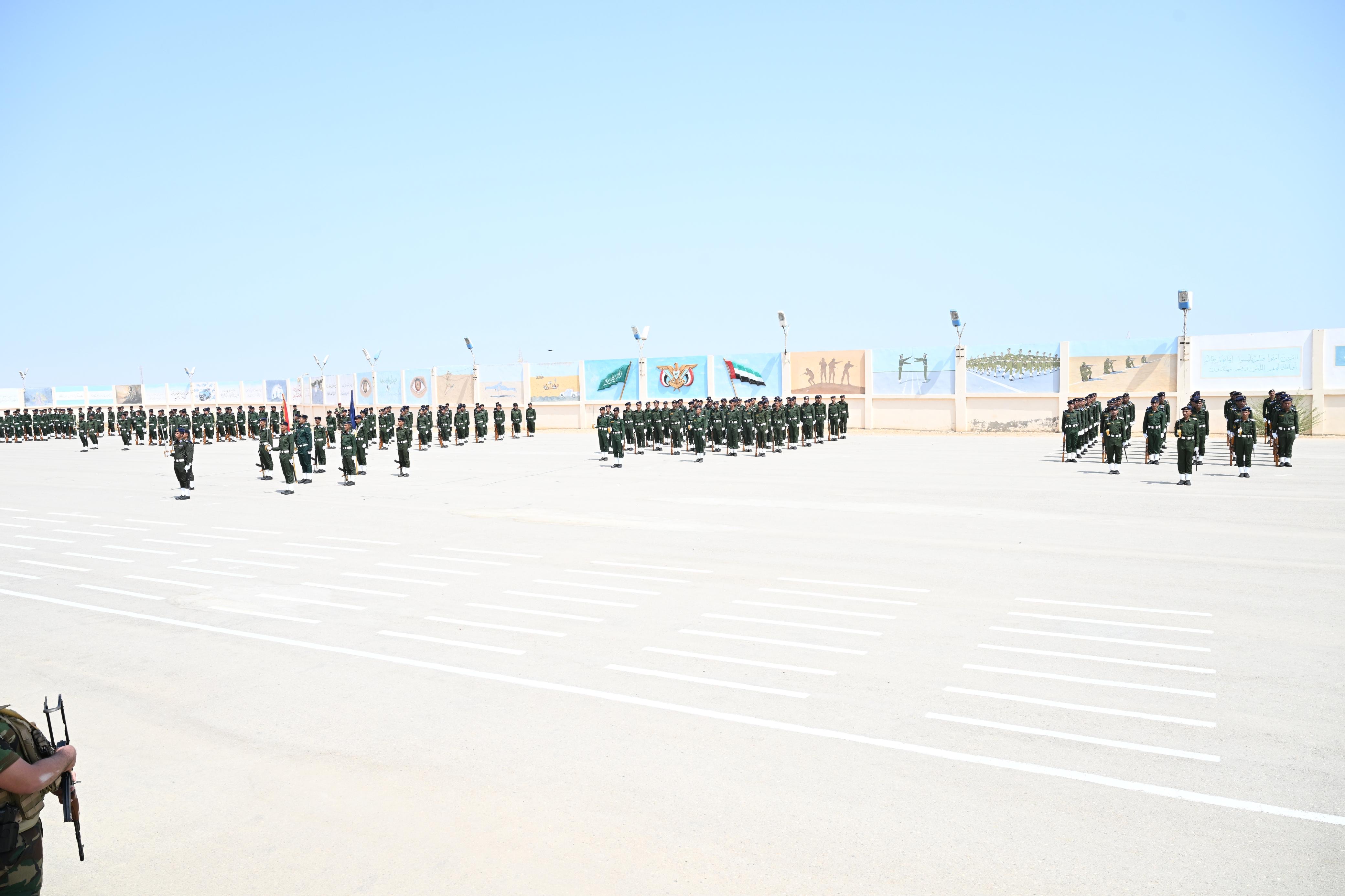 PRESIDENT AL-ALIMI ALONG WITH ABDULLAH AL-ALIMI AND OTHMAN MUJLI VISIT HADHRAMAUT POLICE COLLEGE (1)