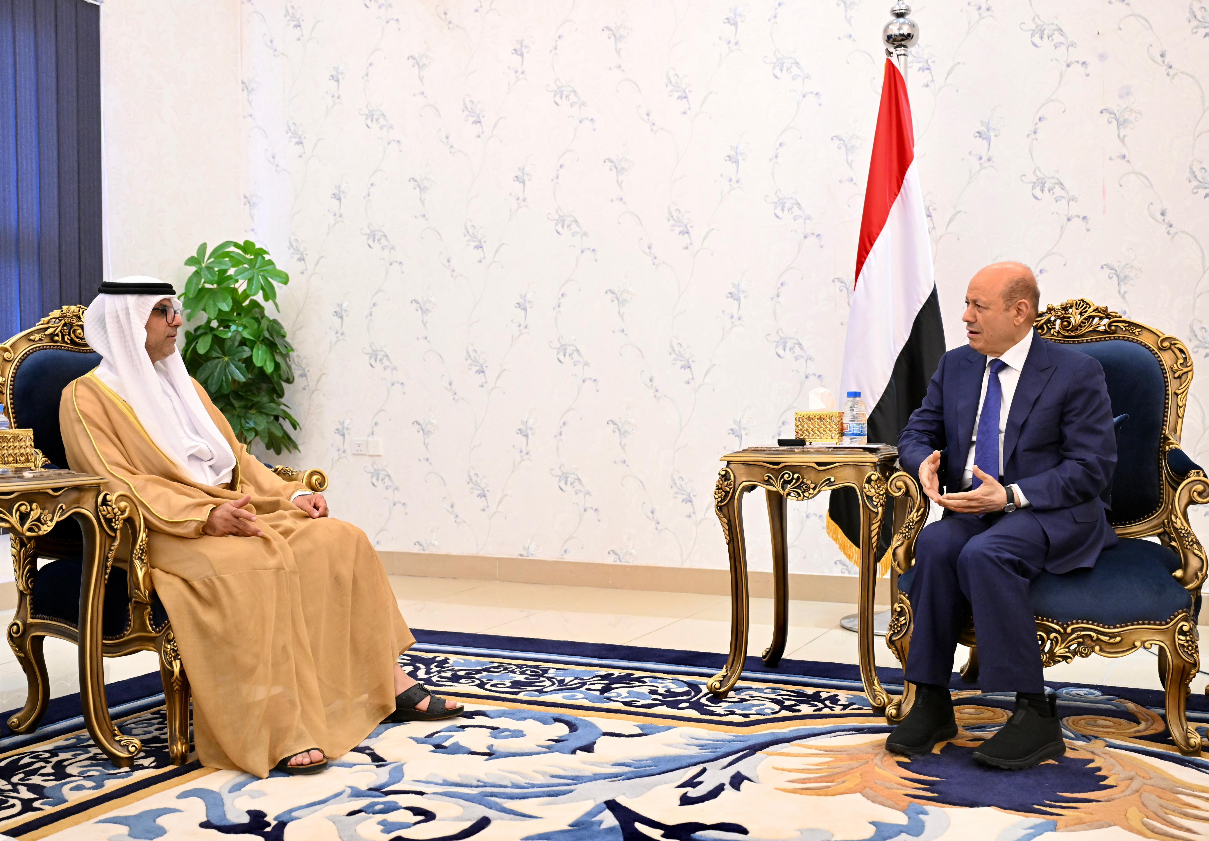 President Al- Alimi receives UAE  Ambassador in Aden