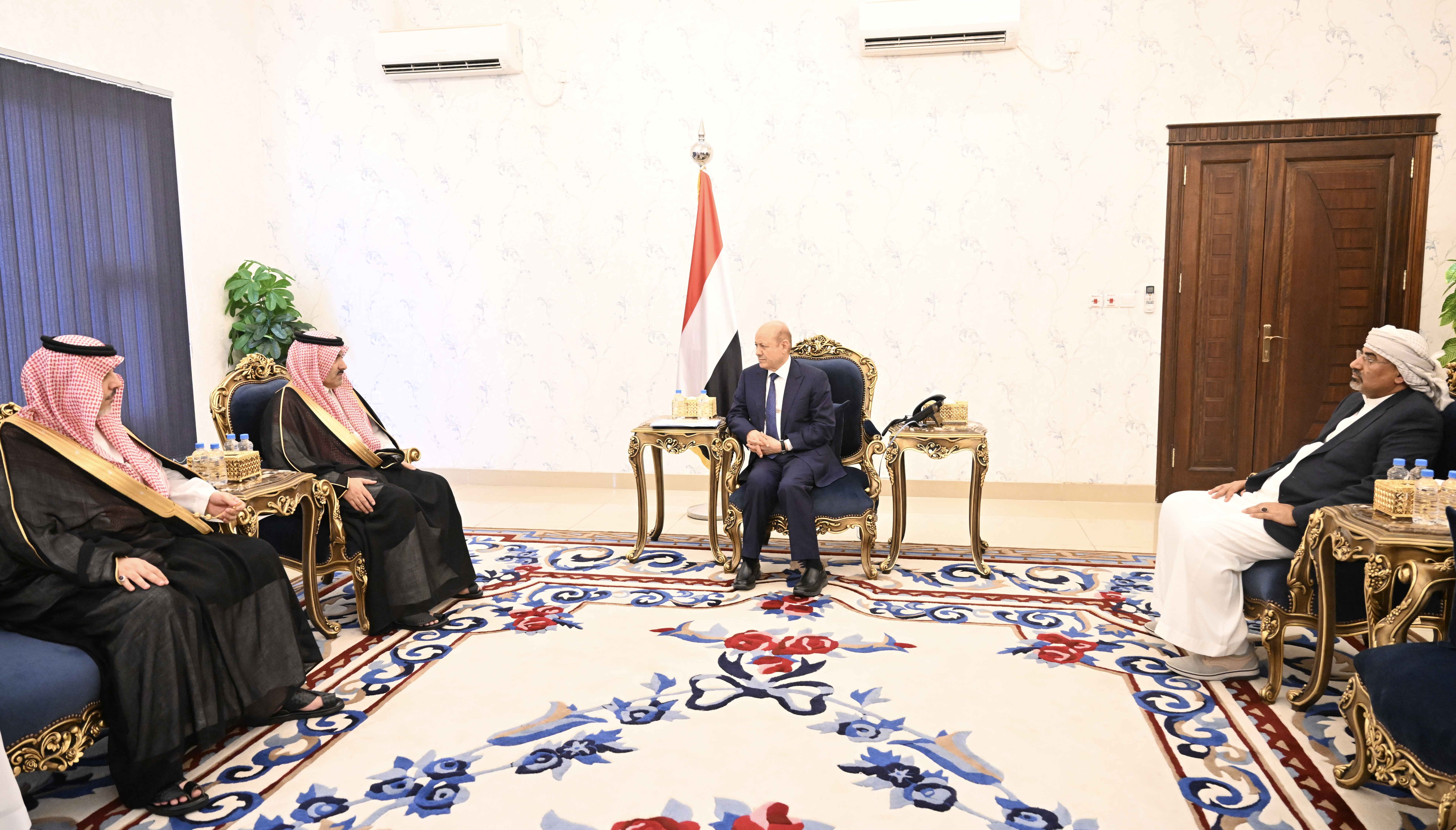 The President of the PLC receives the Ambassador of the Kingdom of Saudi Arabia to Yemen in Aden Tue, 09 May 2023