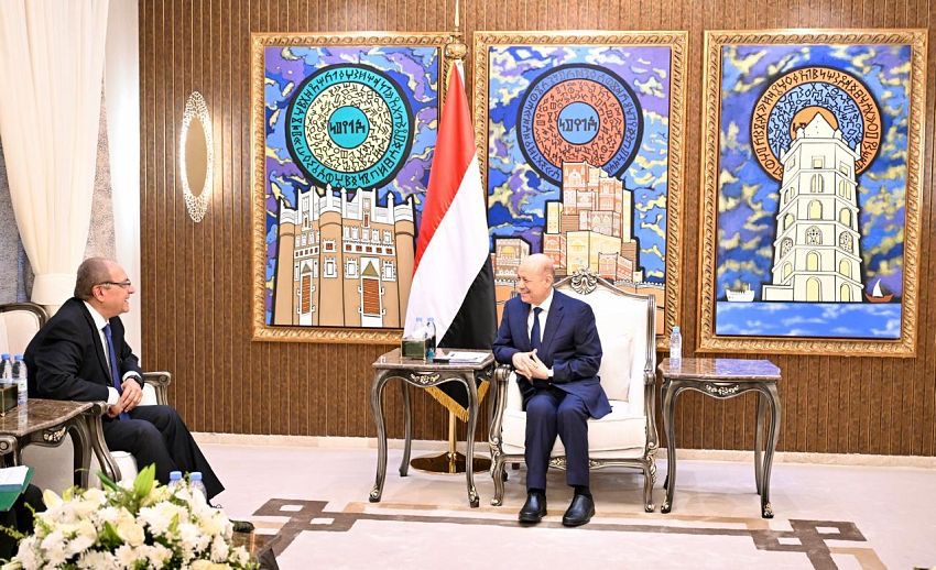 President Al-Alimi receives Ambassador of Arab Republic of Egypt