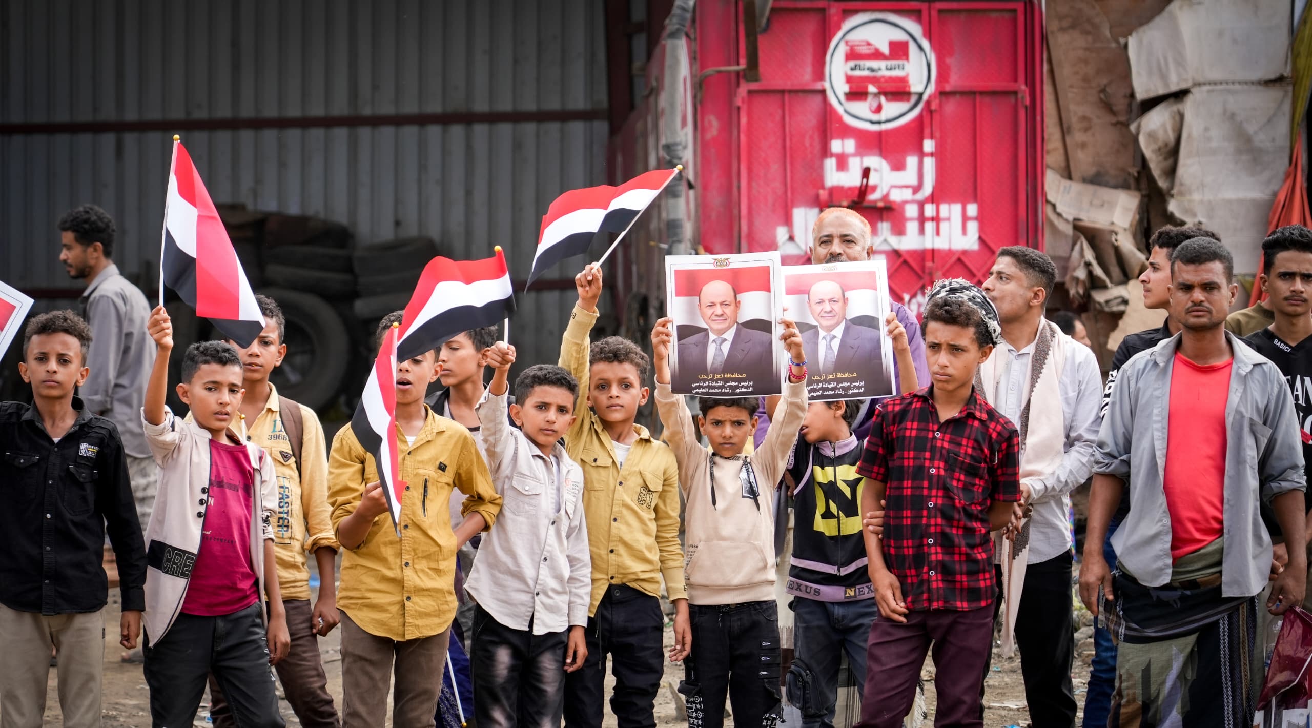 The popular reception of His Excellency President Al-Alimi during his visit to Taiz Governorate(2)