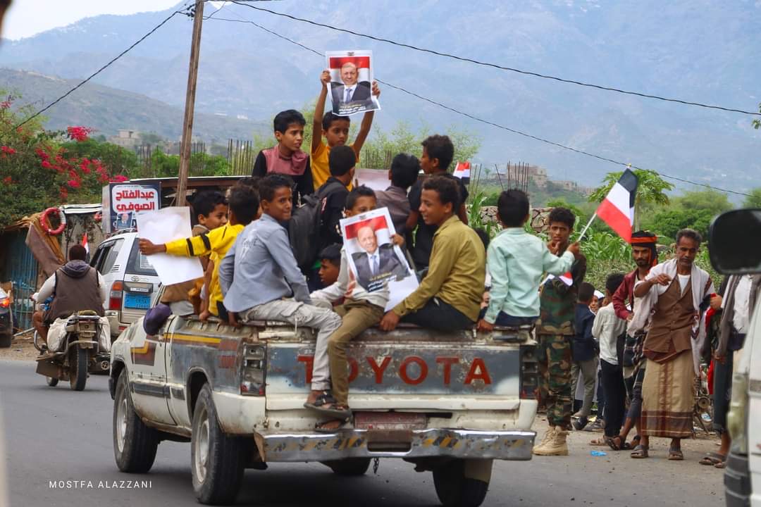 The popular reception of His Excellency President Al-Alimi during his visit to Taiz Governorate(3)