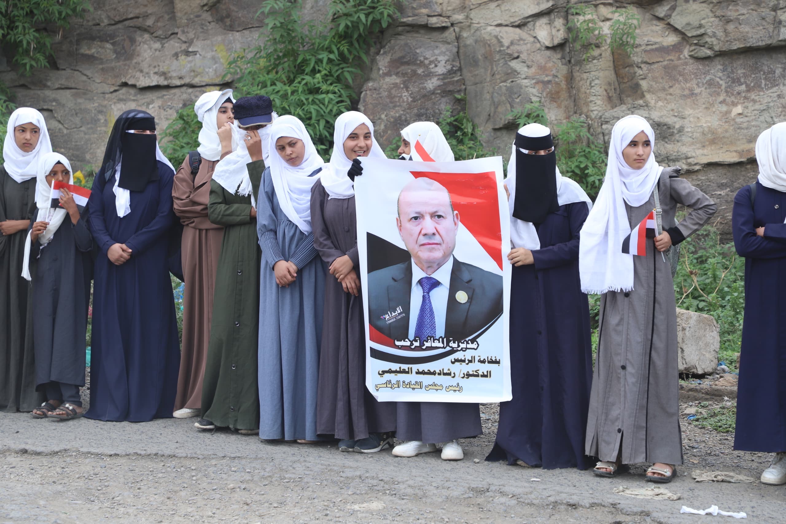 The popular reception of His Excellency President Al-Alimi during his visit to Taiz Governorate(2)