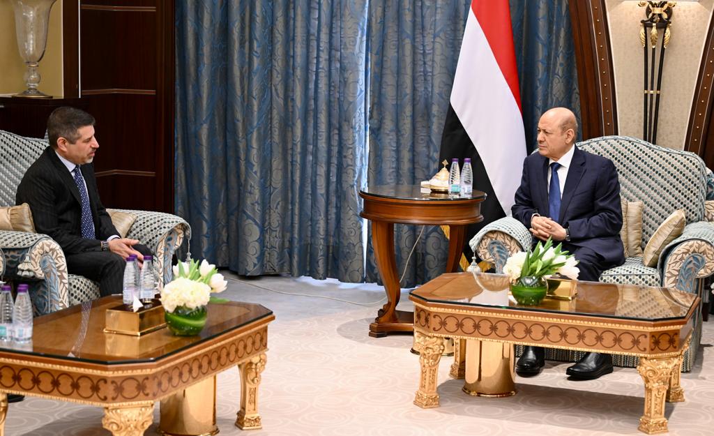 President Al-Alimi receives the American Ambassador to Yemen