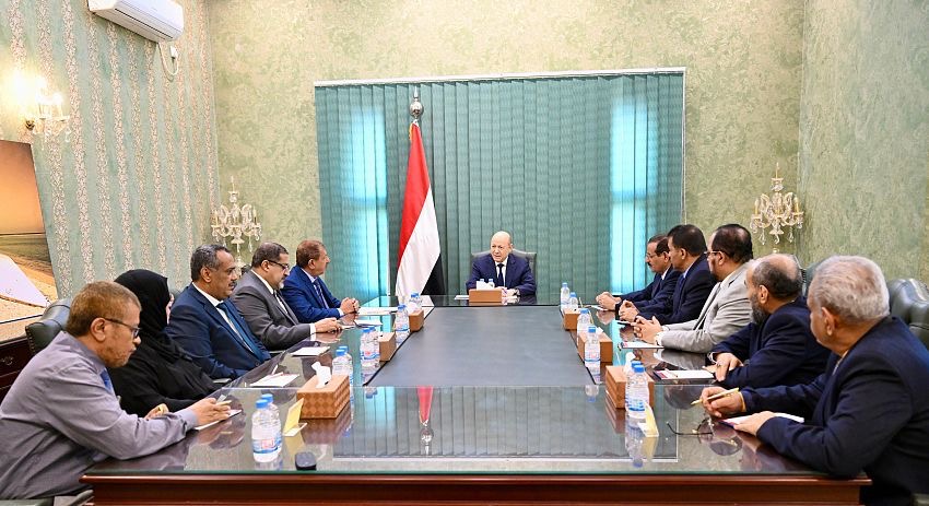 President Al-Alimi meets with President and members of the Supreme Judicial Council