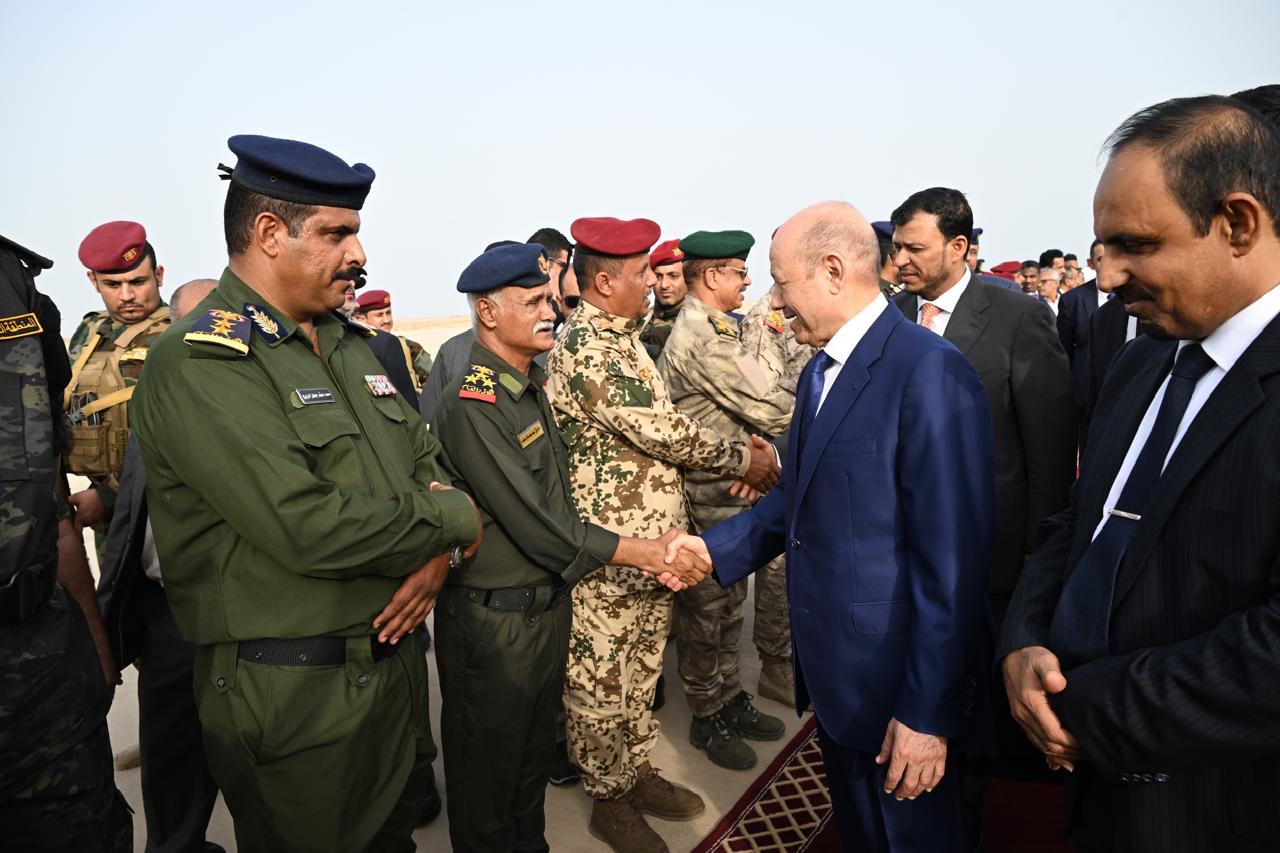 PRESIDENT AL-ALIMI ARRIVES IN AL MUKALLA WITH ABDULLAH AL-ALIMI AND OTHMAN MUJALI, MEMBERS OF THE COUNCIL(1)