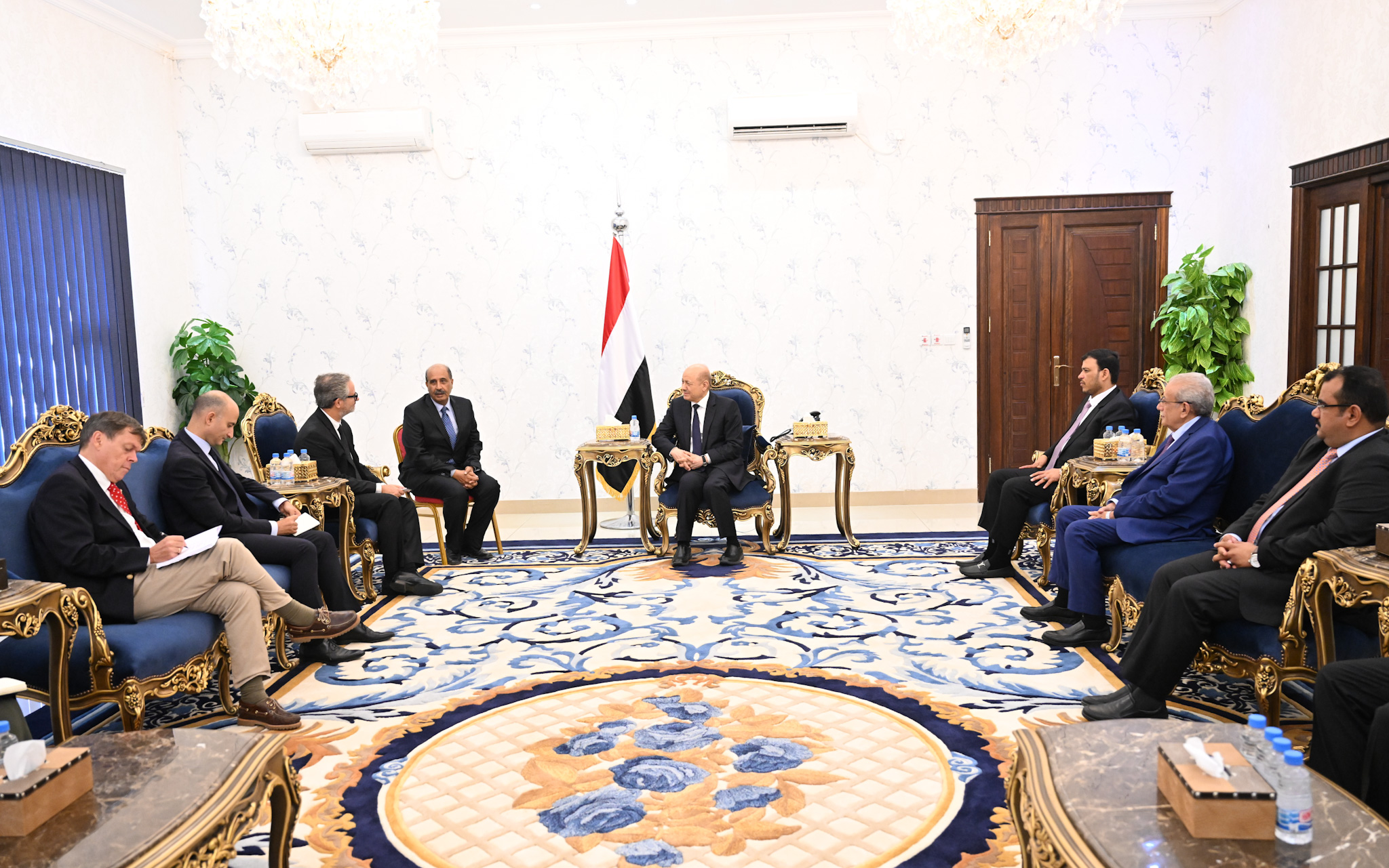 PRESIDENT AL-ALIMI RECEIVES AMBASSADORS OF EU IN ADEN Tue ، 12 Sep 2023 