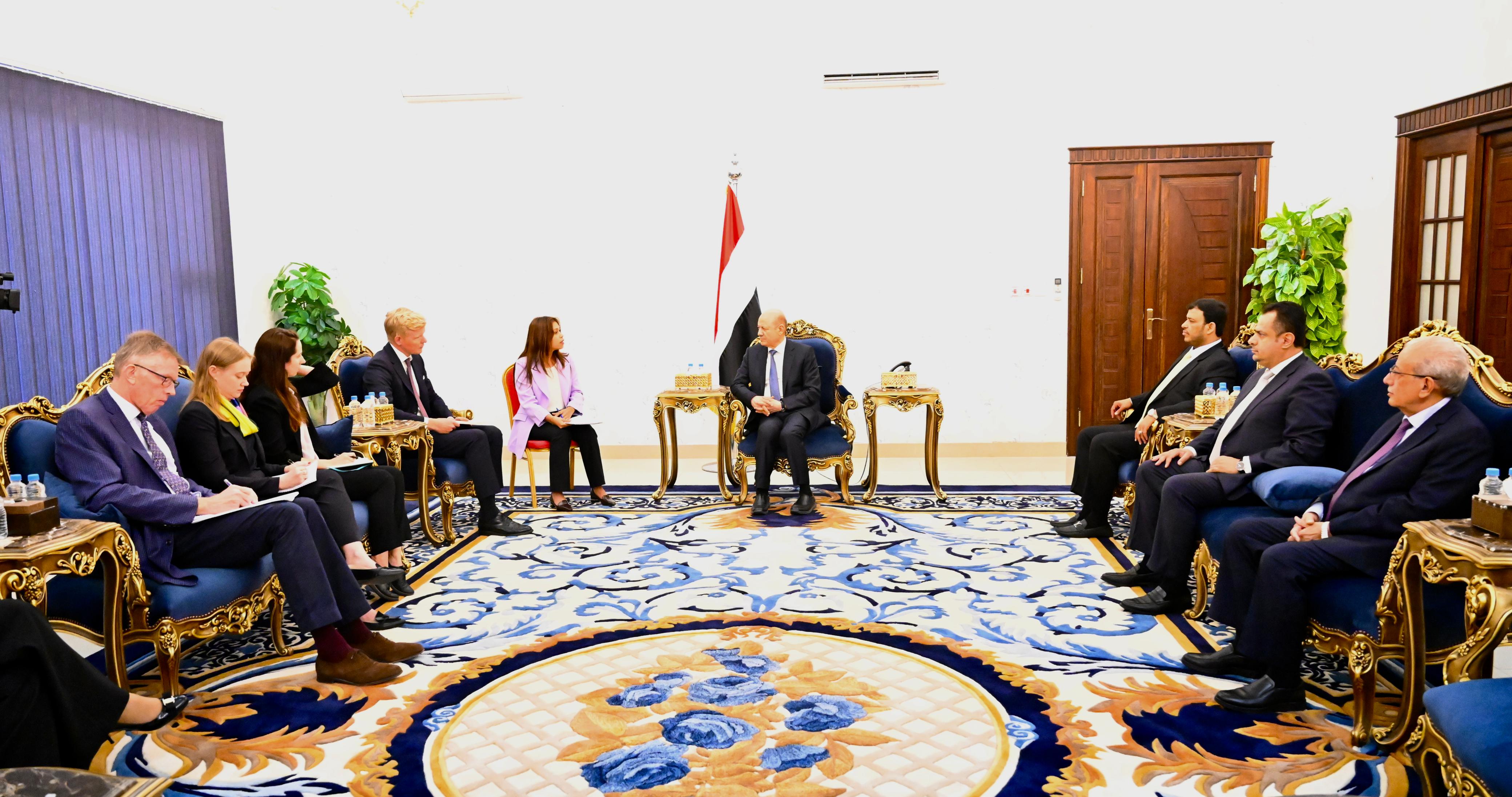 PRESIDENT AL-ALIMI RECEIVES UN'S SPECIAL ENVOY IN ADEN Tue ، 29 Aug 2023