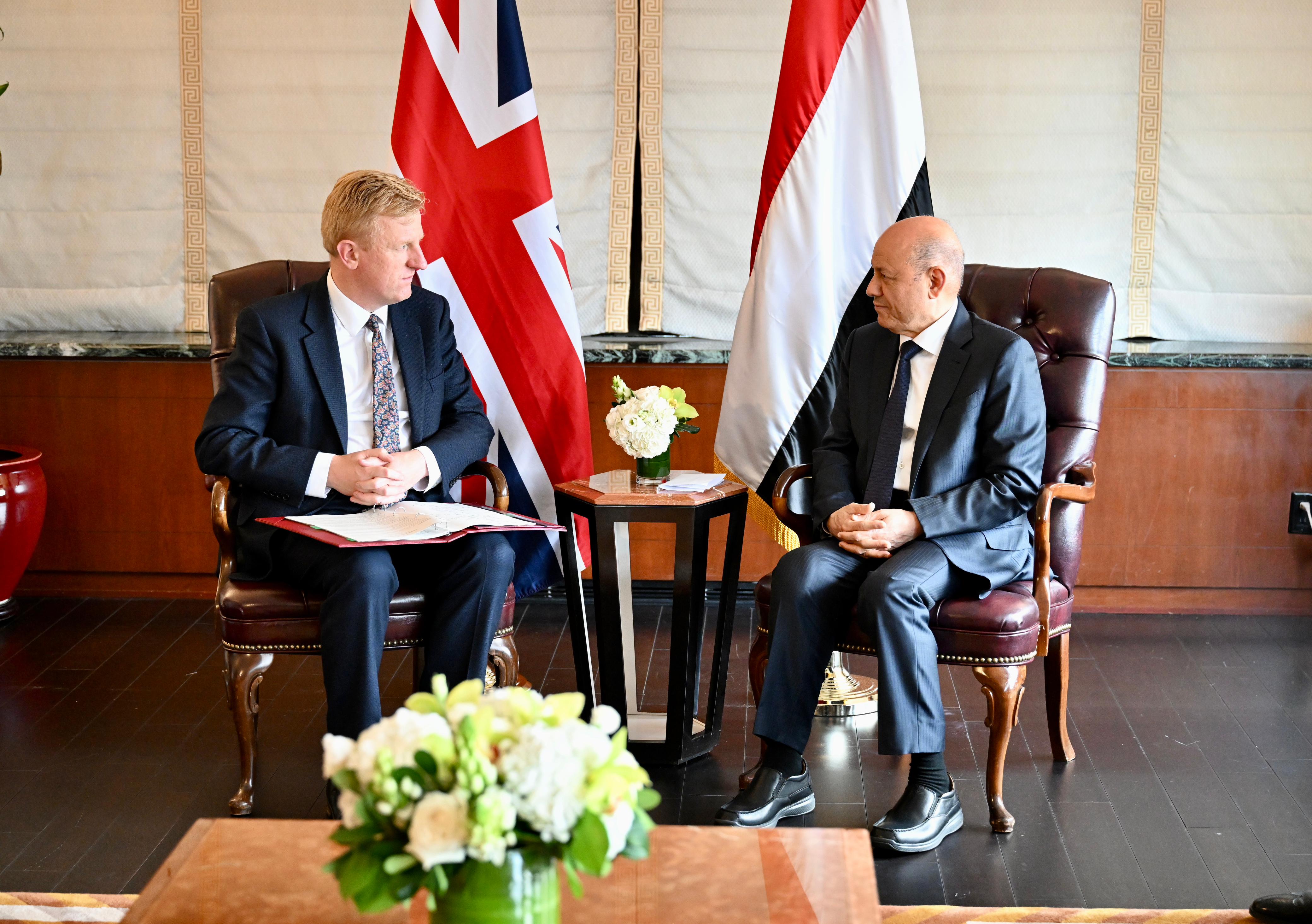 PRESIDENT AL- ALIMI RECEIVES BRITISH DEPUTY PRIME MINISTER Fri ، 22 Sep 202