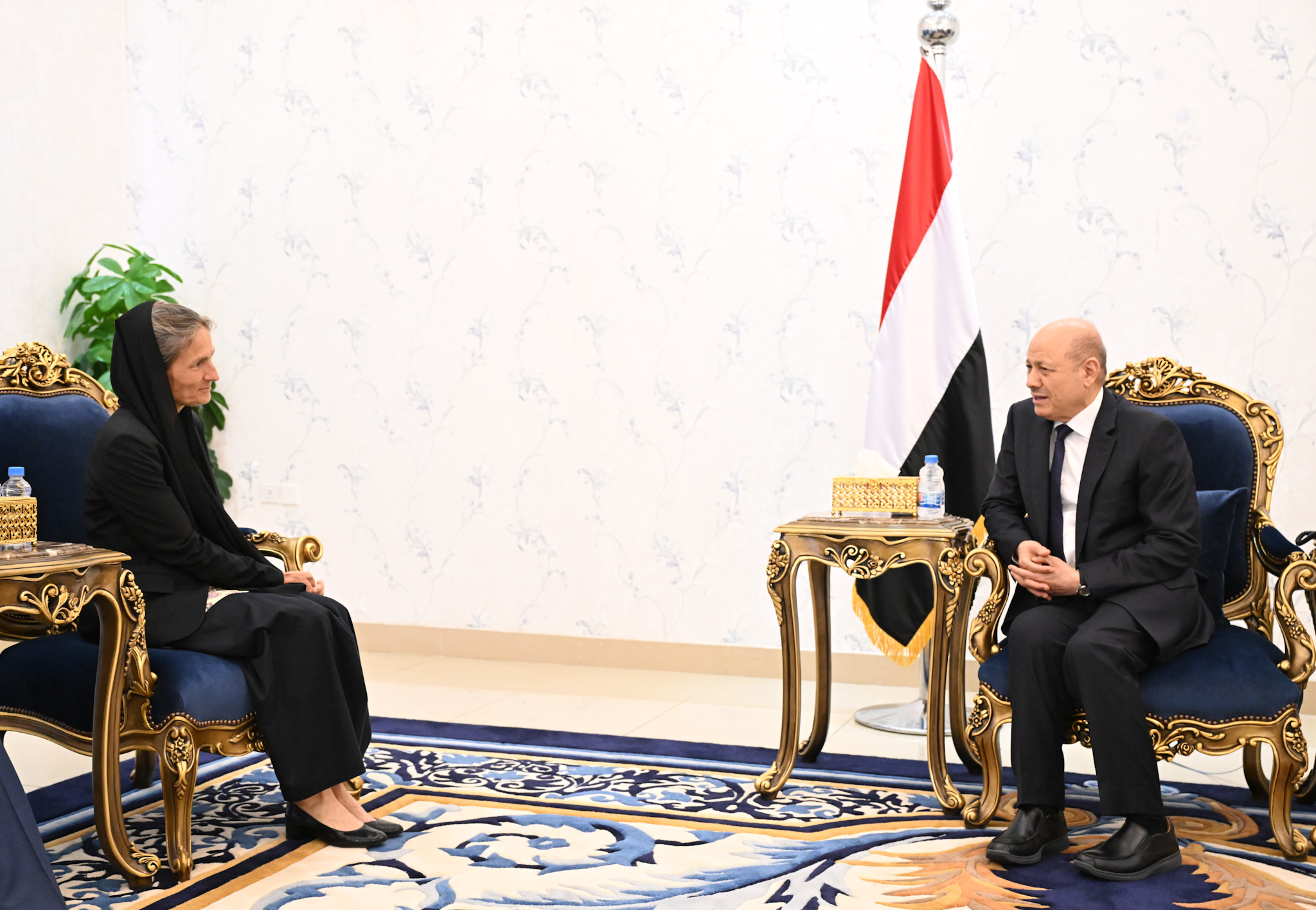 PRESIDENT AL-ALIMI RECEIVES CREDENTIALS FROM NEWLY APPOINTED AMBASSADOR  OF THE NETHERLANDS Tue ، 12 Sep 2023 