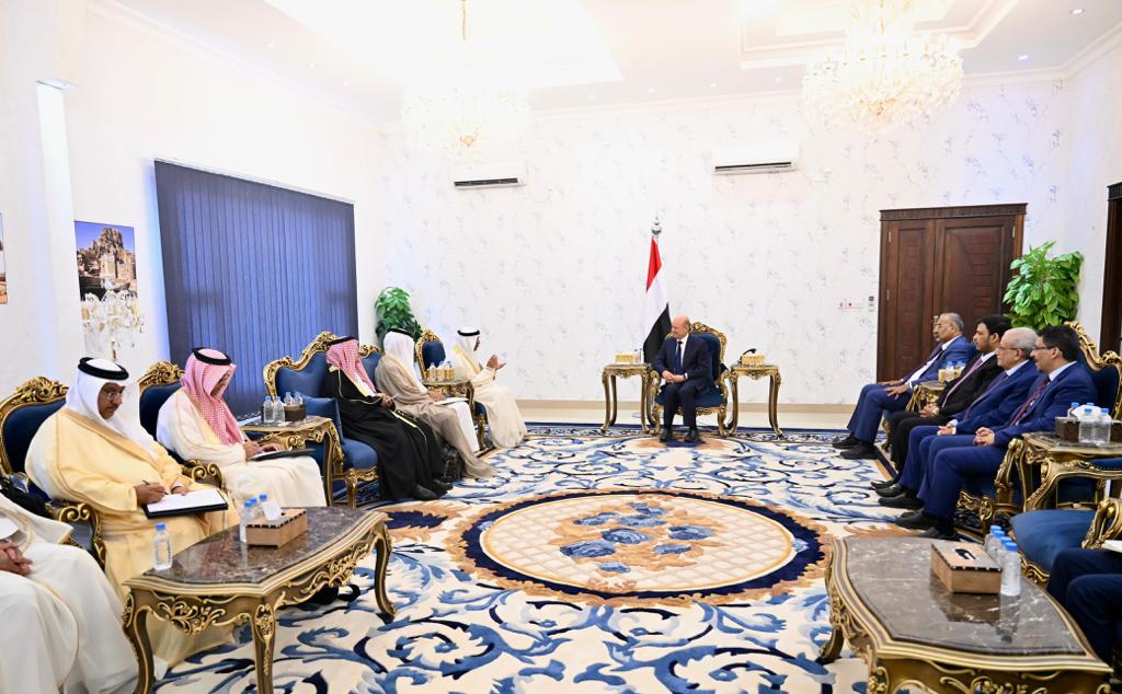 PRESIDENT DR. RASHAD MOHAMMED AL-ALIMI,  RECEIVED THE SECRETARY-GENERAL OF THE GULF COOPERATION COUNCIL (GCC), IN ADEN Thu ، 31 Aug 2023