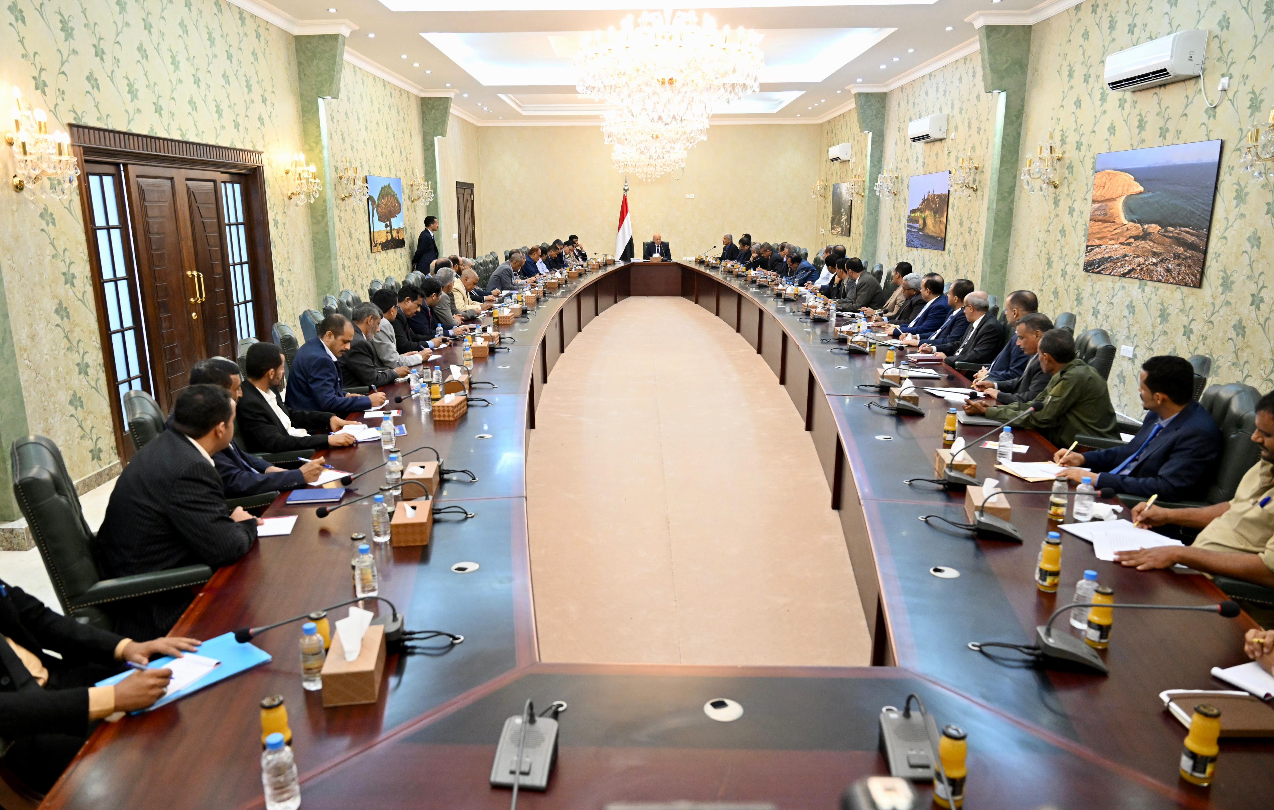 PRESIDENT AL-ALIMI MEETS WITH THE SECURITY AND MILITARY COMMITTEE Tue ، 05 Sep 2023