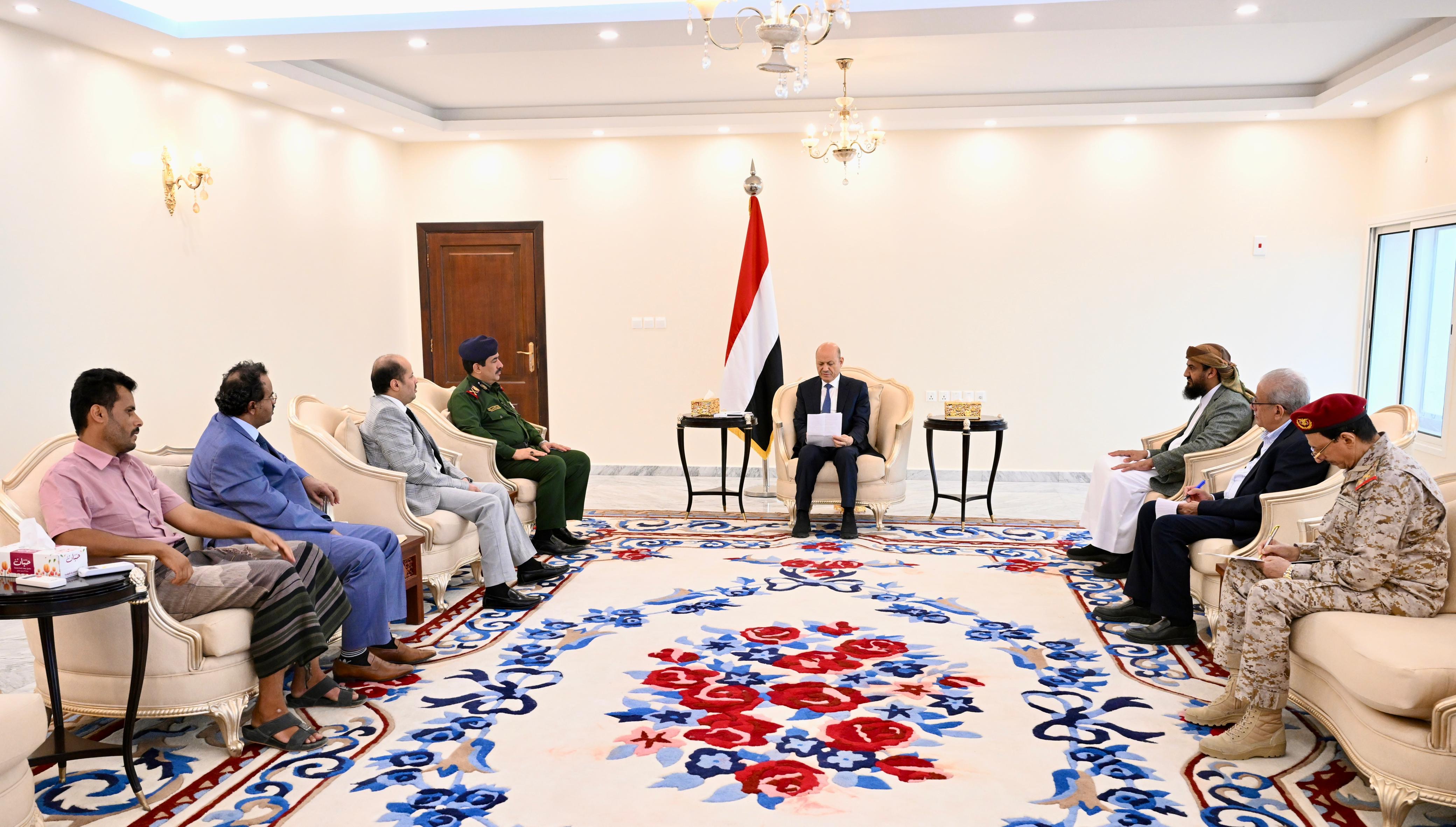 PRESIDENT AL-ALIMI HOLDS A MEETING WITH FACT-FINDING COMMITTEE ON HOUTHI’S CRIME IN AL-BAYDA  20 Mar 2024