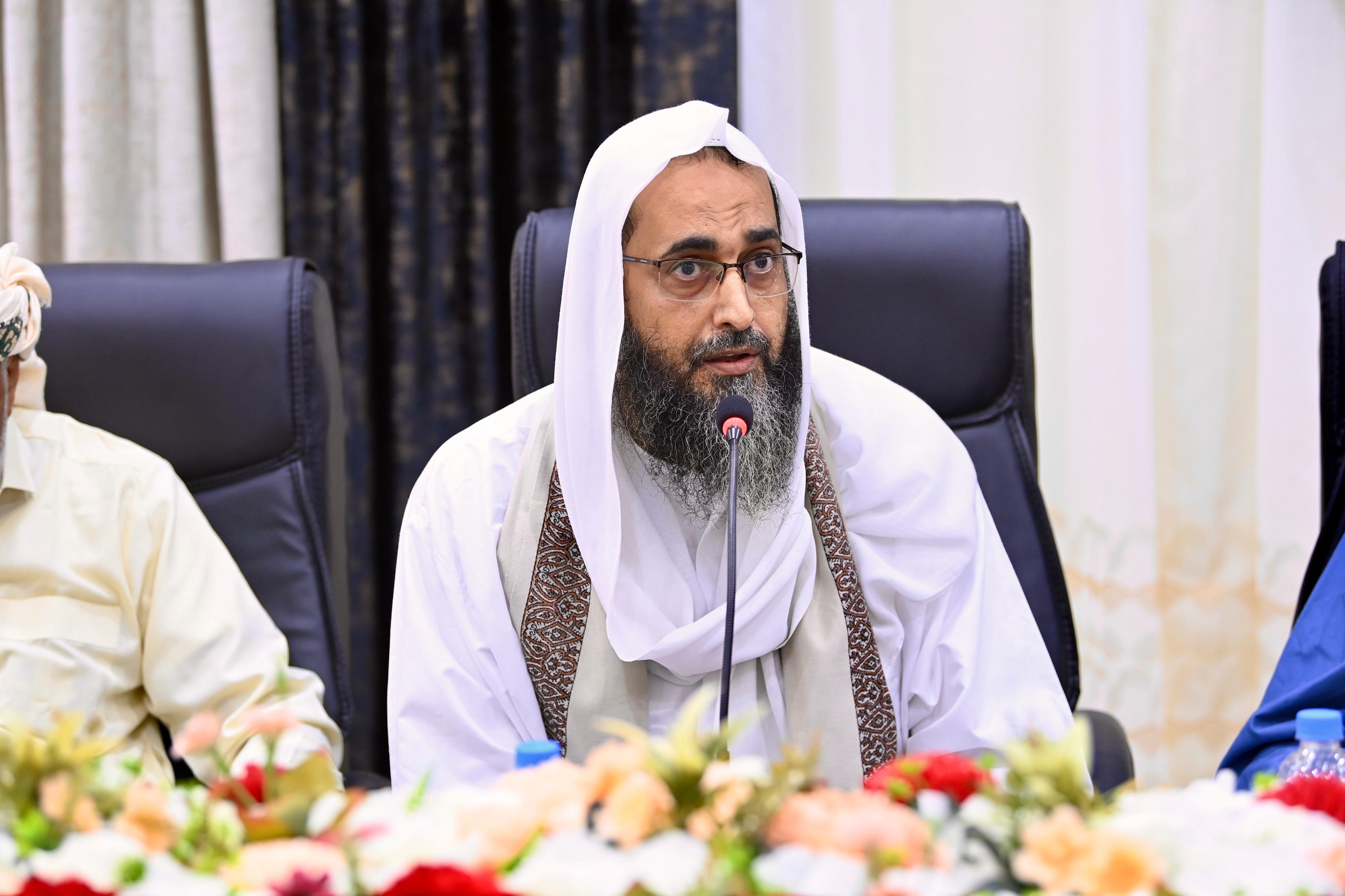 PRESIDENT AL-ALIMI MEETS WITH RELIGIOUS SCHOLARS AND RECONCILIATION COMMISSION IN HADHRAMOUT