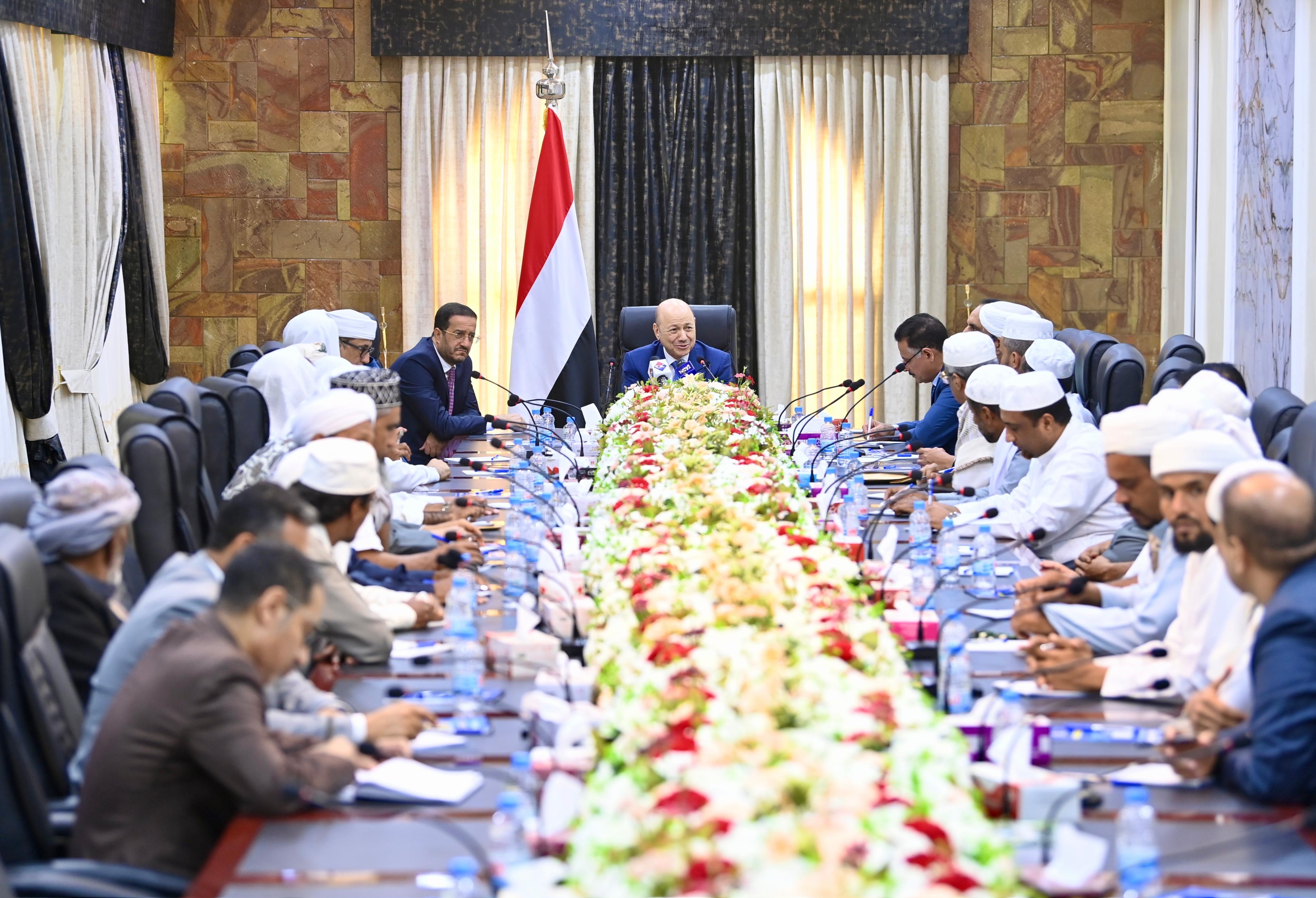 PRESIDENT AL-ALIMI MEETS WITH RELIGIOUS SCHOLARS AND RECONCILIATION COMMISSION IN HADHRAMOUT