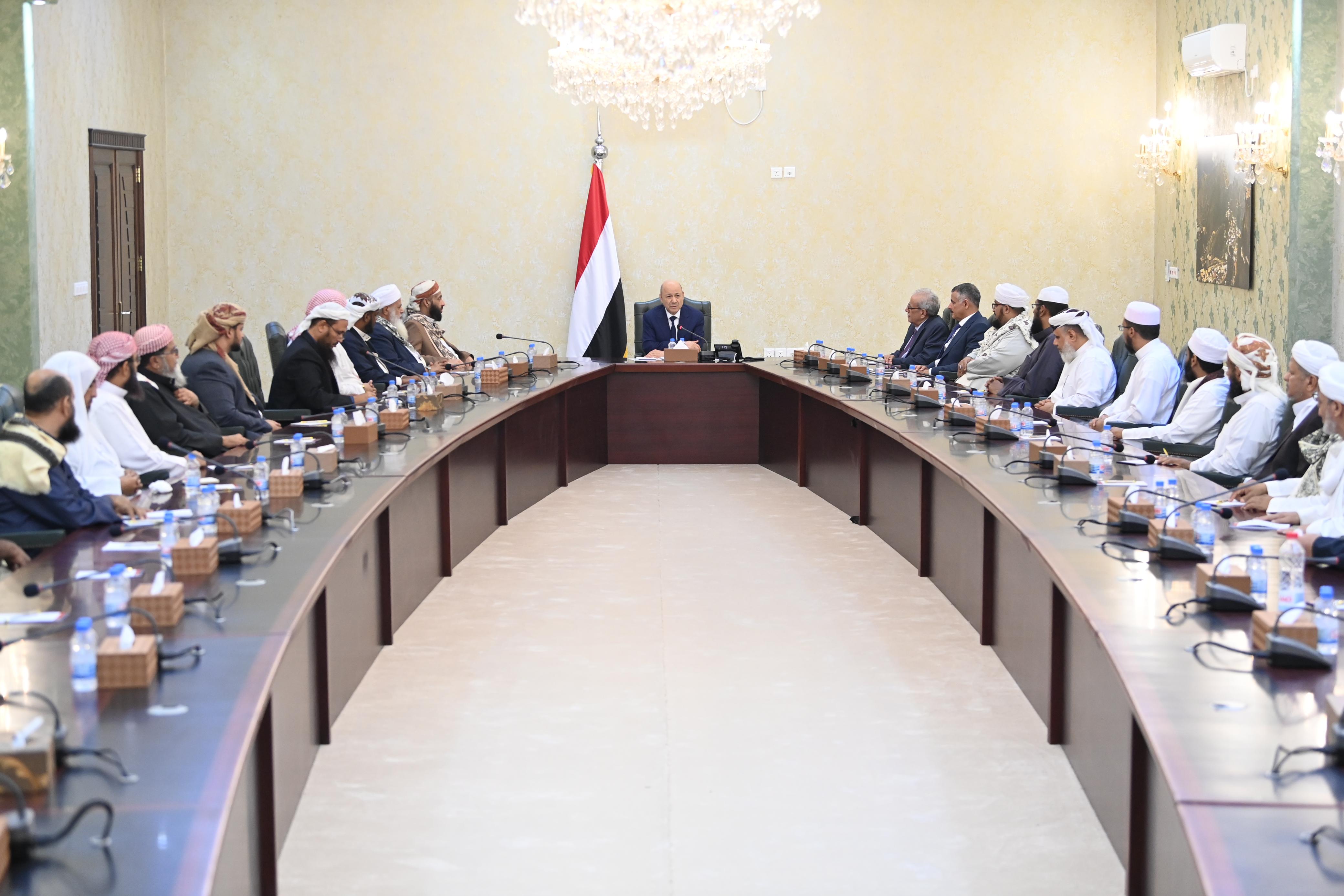 President Al-Alimi urges religious scholars and guides for an  innovative religious discourse