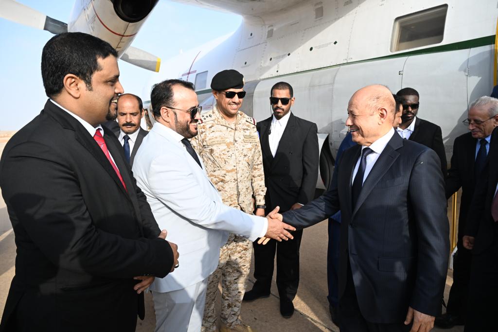 PRESIDENT AL-ALIMI ARRIVES IN AL GHAYDAH DISTRICT ON AN INSPECTION VISIT TO ALMAHRAH GOVERNORATE Wed ، 16 Aug 2023