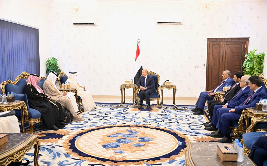 President Dr. Rashad Mohammed Al-Alimi, President of the Presidential Leadership Council, received the Secretary-General of the Gulf Cooperation Council (GCC), in Aden