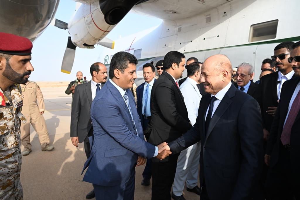 PRESIDENT AL-ALIMI ARRIVES IN AL GHAYDAH DISTRICT ON AN INSPECTION VISIT TO ALMAHRAH GOVERNORATE Wed ، 16 Aug 2023