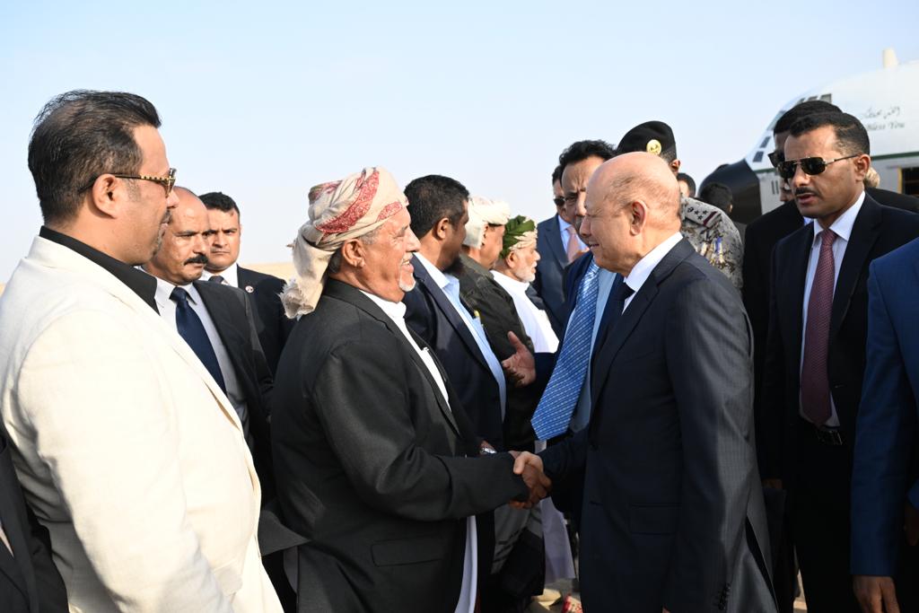 PRESIDENT AL-ALIMI ARRIVES IN AL GHAYDAH DISTRICT ON AN INSPECTION VISIT TO ALMAHRAH GOVERNORATE Wed ، 16 Aug 2023