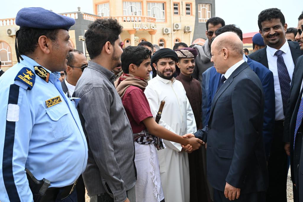 رئيس مجلس القيادة الرئاسي يفتتح مشروع المارينا السياحي والسكني والترفيهي بمحافظة المهرة (1) 21 أغسطس 2023