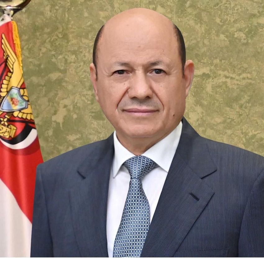 رئيس مجلس القيادة يتلقى برقية تهنئة من الأمين العام لجامعة الدول العربية بمناسبة العيد الوطني 22 مايو